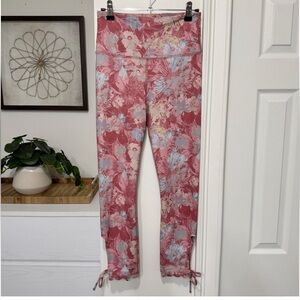 {Daily Practice} "Allie" Pink Floral High Rise Scallop Tie Hem Leggings